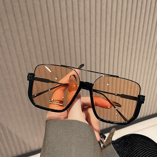 Advanced and Fashionable Large Frame square Sunglasses Outdoor Street Photos Sun Protection Sunglasses